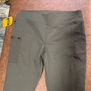 CARHARTT NWT Women’s Force Fitted Lightweight Utility Legging- Olive